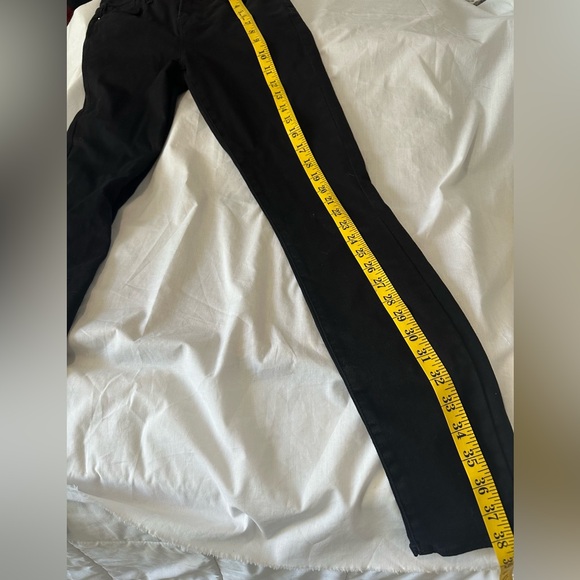 Good American The Good Legs Skinny Jeans - Picture 7 of 10